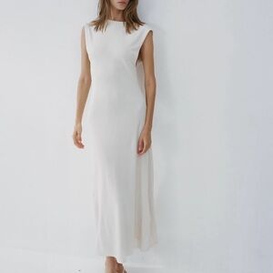 AYA MUSE Classic Off White Midi Dress